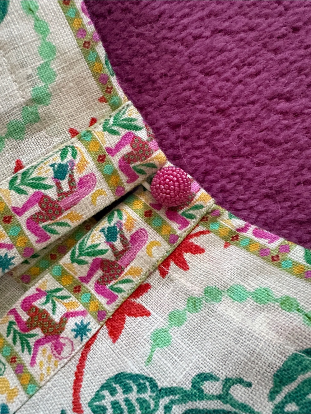 Farm Rio linen Embroidered Floral Scallop Top - Pink & Green L - Picture 4 of 7